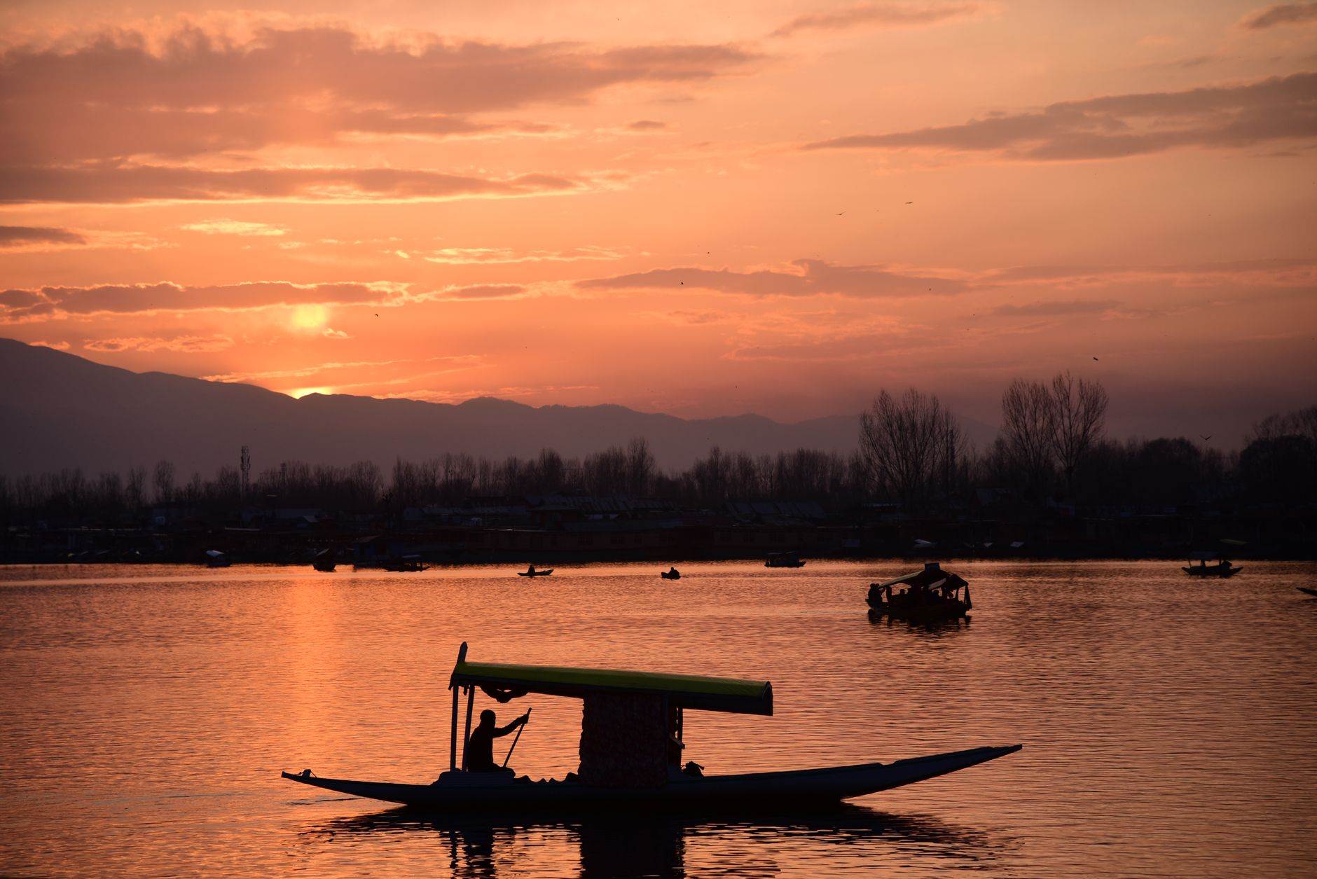 Your Kashmir story starts here.
